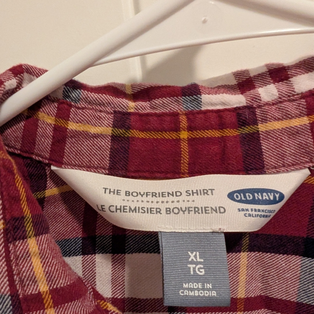 3 For $18 Old Navy Burgundy Plaid Boyfriend Shirt - Picture 2 of 4